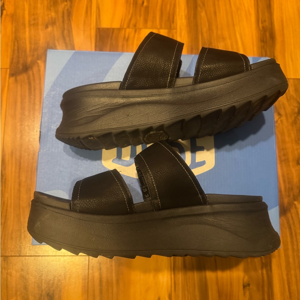 Hey Dude Women’s Delray Platform Sandals Size 9